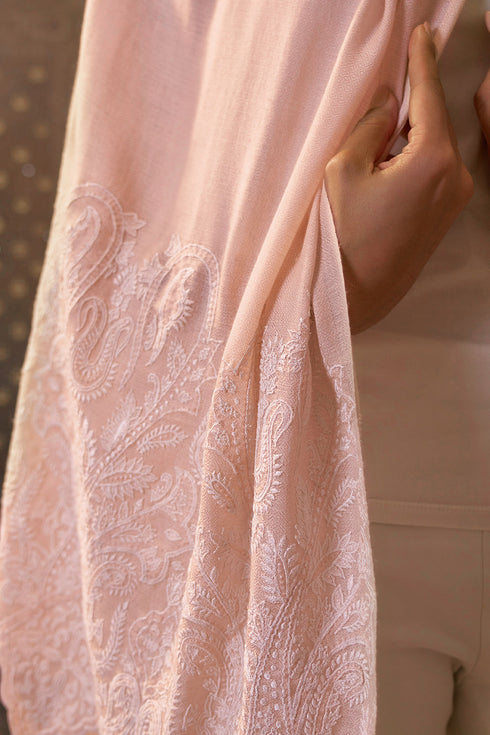 Paisley Crest | Embroidered Wool Silk Stole
