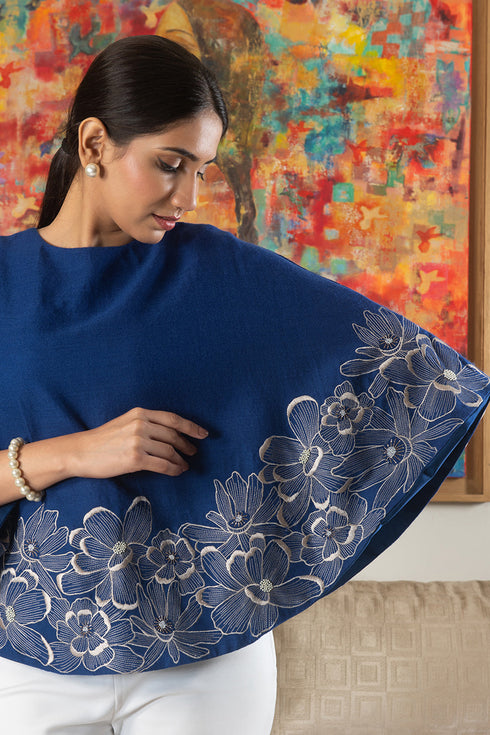Floweret Embroidered Poncho