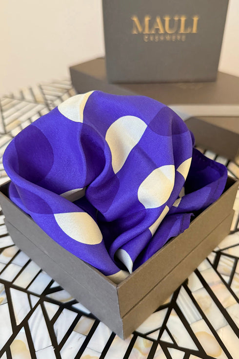 Retro Orbit | Pure Silk Pocket Square with a Handmade Rakhi